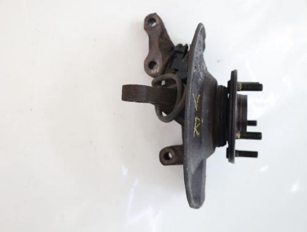 Achsschenkel vorn rechts MR491322 Mitsubishi LANCER 7 KOMBI CS