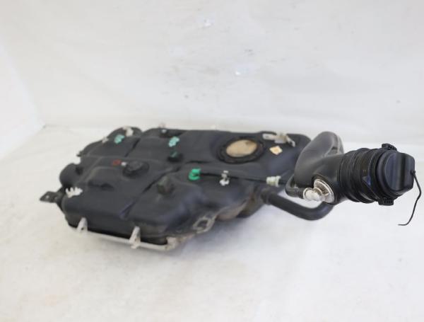 Kraftstofftank 4204712100 Mercedes CITAN KASTEN W420