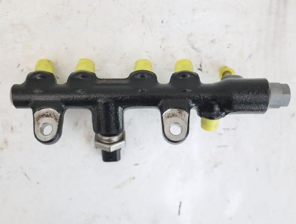 Diesel Verteilerrohr 6080780400 Mercedes CITAN KASTEN W420