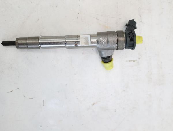 Einspritzduese (Diesel) Zylinder 2 6080700087 Mercedes CITAN KASTEN W420
