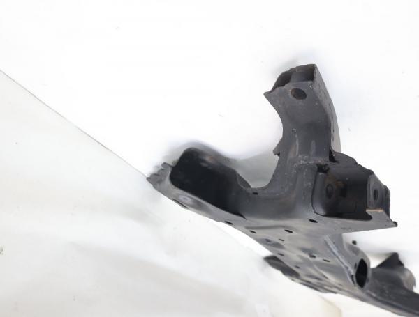 Achsträger vorn 624001J550 Hyundai i20 PB
