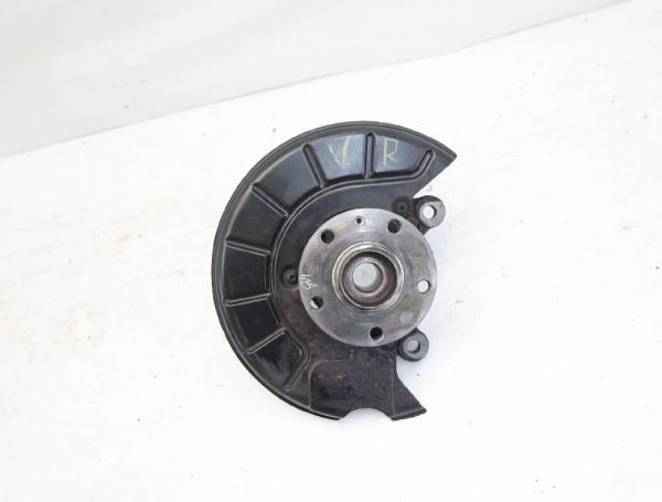 Achsschenkel vorn rechts 1K0407256AA VW GOLF 5