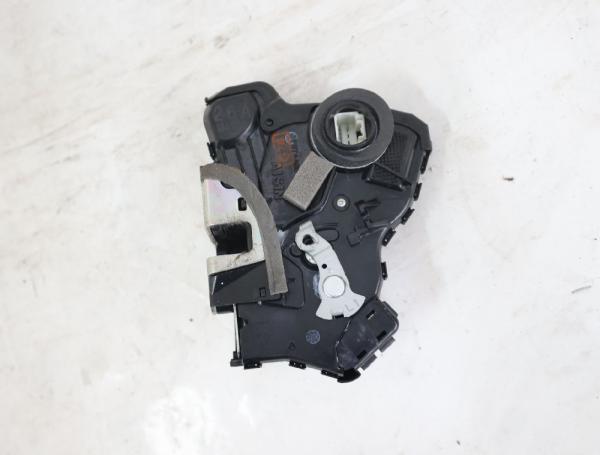 Türschloß vorn links 8225065J14000 Suzuki GRAND VITARA 2