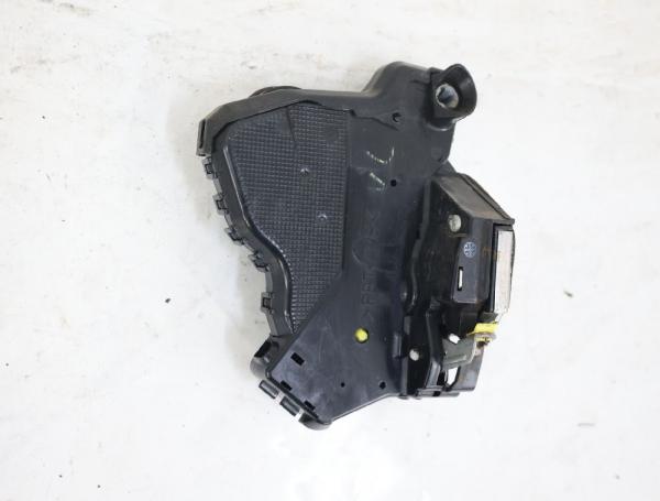 Türschloß vorn links 8225065J14000 Suzuki GRAND VITARA 2