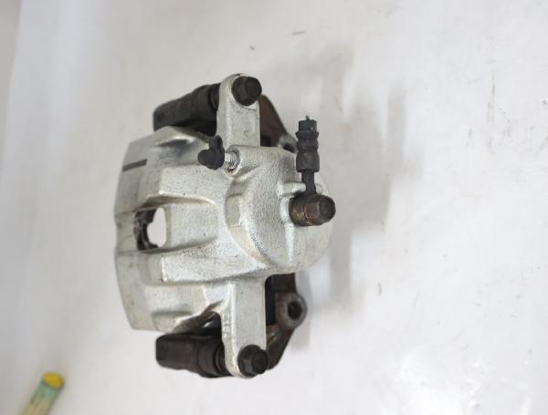 Bremssattel vorn links 5510265J04999 Suzuki GRAND VITARA 2
