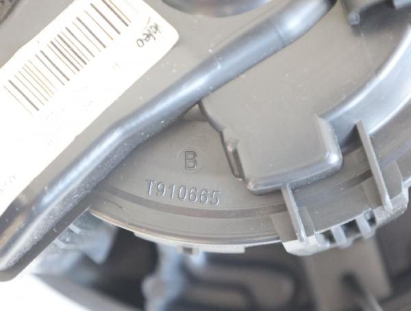 Heizgebläsemotor 272109102R Renault TALISMAN LP