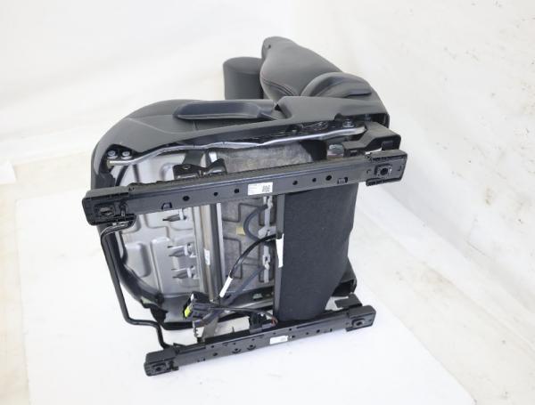 Sitz vorn links FS195D400 Mazda CX 3 DK