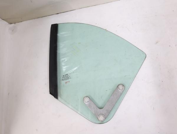 Scheibe sonstige 83301BC000 Nissan MICRA 3 K12