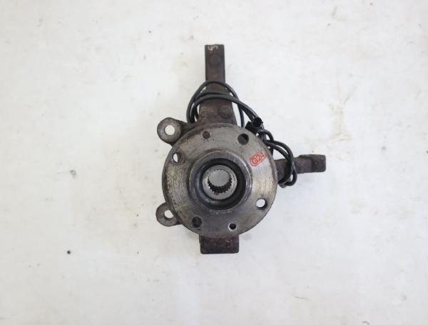 Achsschenkel vorn links 40015AX600 Nissan MICRA 3 K12