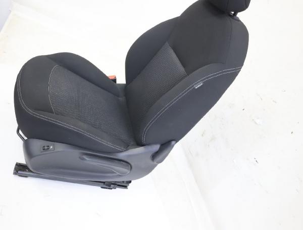 Sitz vorn links 16233475VH Peugeot 208 CA