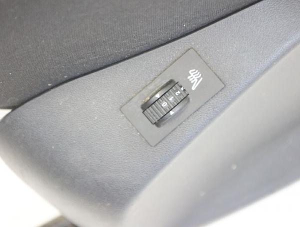 Sitz vorn links 16233475VH Peugeot 208 CA