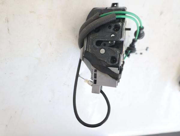 Türschloß hinten rechts 814202L200 Hyundai i30 1 FD