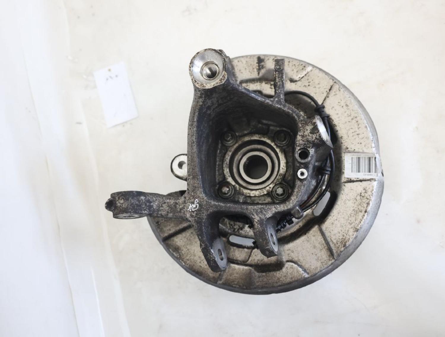 Achsschenkel hinten links 6797447 BMW 7er F01