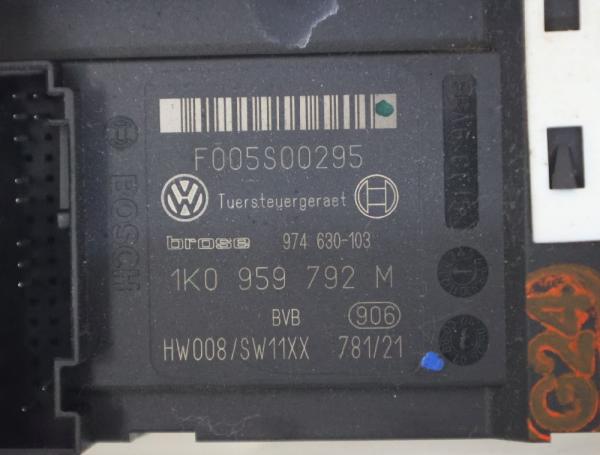 Fensterheber elektrisch vorn rechts 5P0837402N Seat ALTEA XL 5P5
