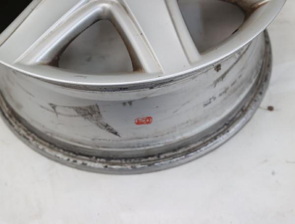 Felge Alu/Leichtmetall vorn links 5P0601025E Seat ALTEA XL 5P5