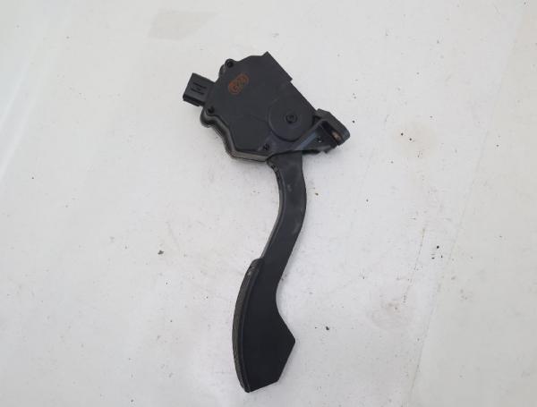 Gaspedal 7811042010 Toyota RAV4 3 SA CA