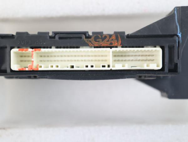 Steuergerät Karosserie 8865042230 Toyota RAV4 3 SA CA