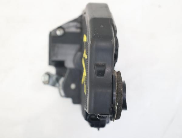 Türschloß hinten rechts 6905042021 Toyota RAV4 3 SA CA