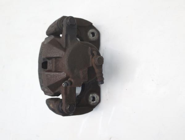 Bremssattel vorn links 4775042091 Toyota RAV4 3 SA CA