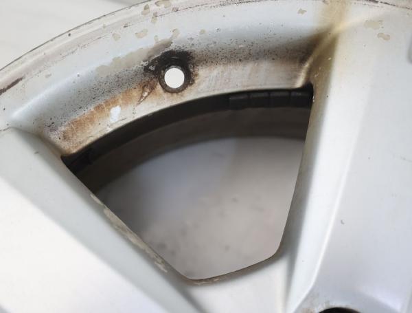 Felge Alu/Leichtmetall vorn rechts 4261142270 Toyota RAV4 3 SA CA
