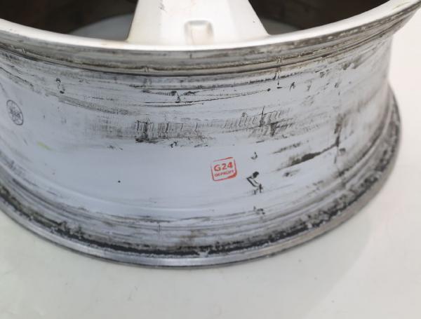 Felge Alu/Leichtmetall hinten links 4261142270 Toyota RAV4 3 SA CA
