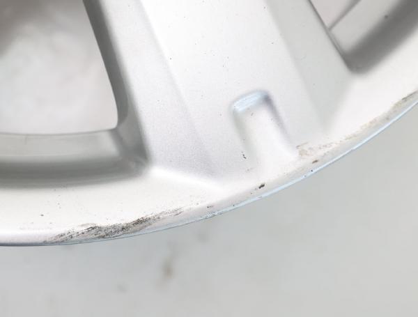Felge Alu/Leichtmetall vorn rechts 4261142270 Toyota RAV4 3 SA CA