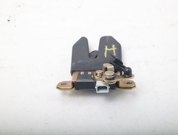 Schloß Heckklappe 1J5827505 VW BORA