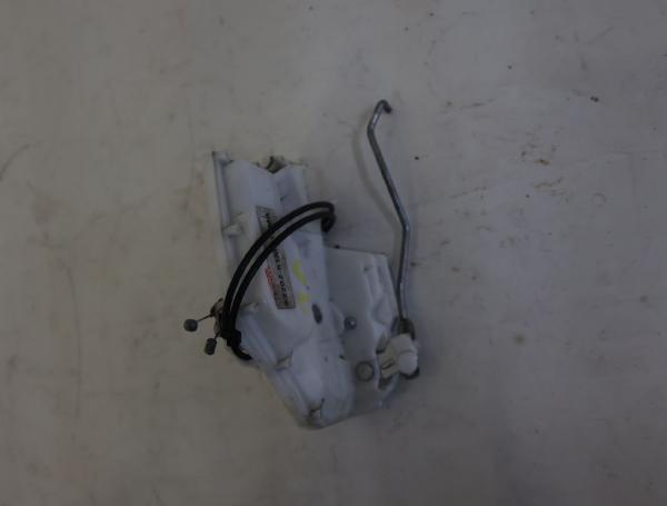 Türschloß vorn links 8220261MA1 Suzuki SX4 JY