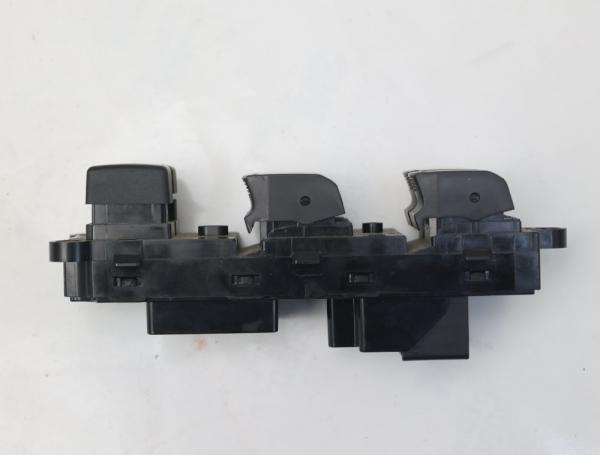 Schalter Fensterheber vorn links 3799061M01 Suzuki SX4 JY