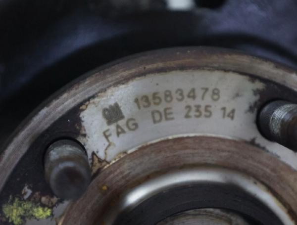 Achsschenkel vorn rechts 13583478 Opel ASTRA J