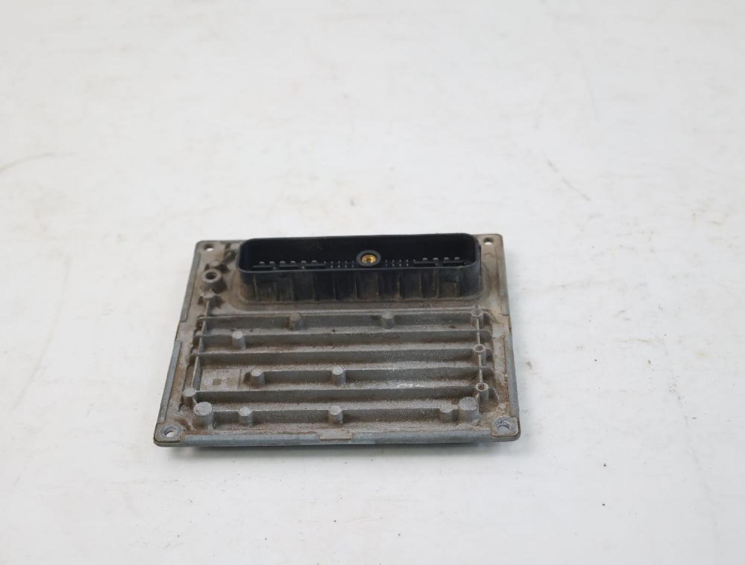 Steuergerät Motor 6S6112A650GD Ford FIESTA 5 JH