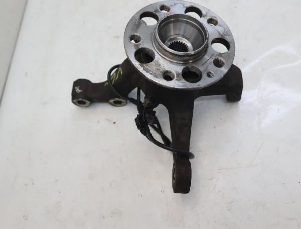 Achsschenkel vorn links 1693300520 Mercedes B-KLASSE W245