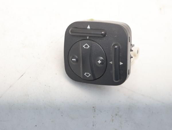 Schalter Sitz 2118000878 Mercedes CLS C219