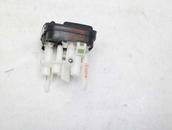 Schalter Sitz 2118000878 Mercedes CLS C219