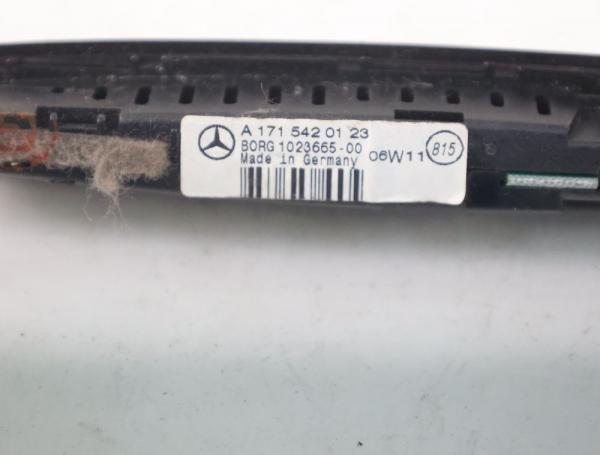 Display 1715420123 Mercedes CLS C219