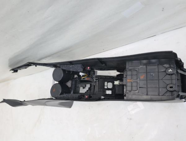 Mittelkonsole 5890142070B2 Toyota RAV 4 III A3