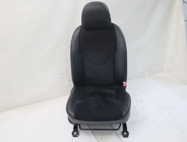 Sitz vorn rechts 7110042P51B0 Toyota RAV 4 III A3