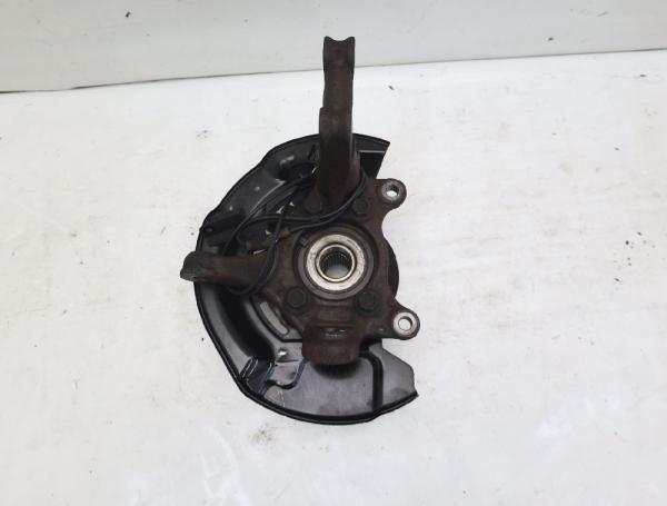 Achsschenkel vorn links 4321242080 Toyota RAV 4 III A3