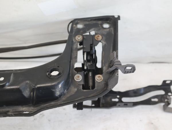 Schloßträger 5164724578613 BMW 1er F21