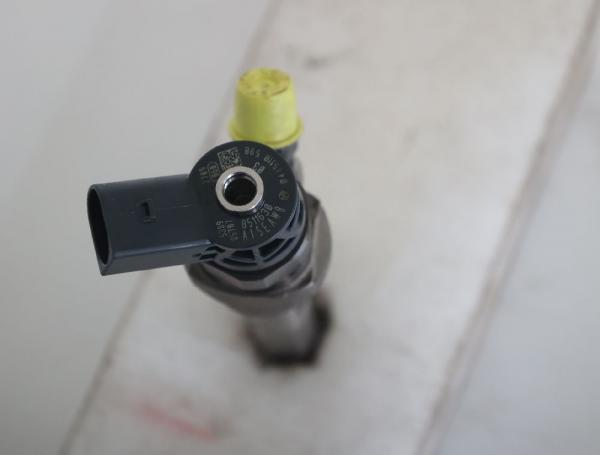Einspritzduese (Diesel) Zylinder 1 0445110598 BMW 1er F21