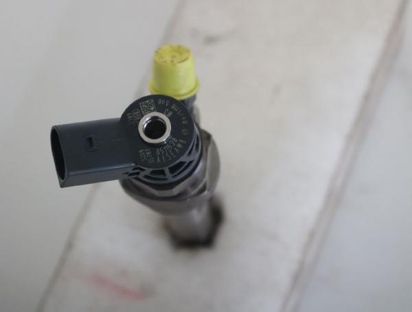 Einspritzduese (Diesel) Zylinder 2 0445110598 BMW 1er F21
