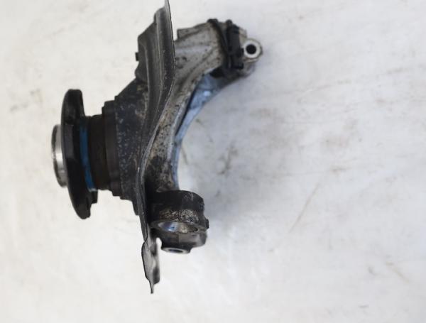 Achsschenkel vorn rechts 6792286 BMW 1er F21