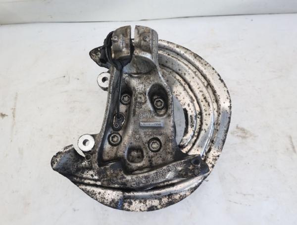 Achsschenkel vorn links 6792285 BMW 1er F21