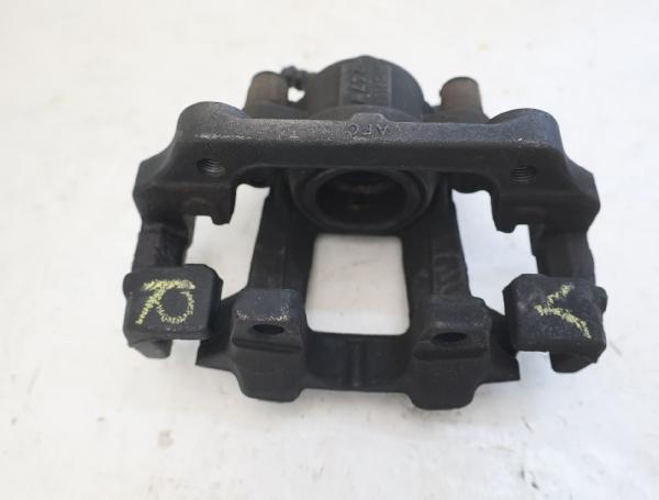 Bremssattel vorn rechts 6850644 BMW 1er F21