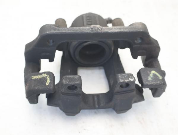 Bremssattel vorn links 6850643 BMW 1er F21