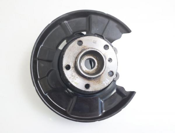 Achsschenkel hinten links 6792515 BMW 1er F21