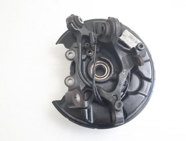 Achsschenkel hinten links 6792515 BMW 1er F21