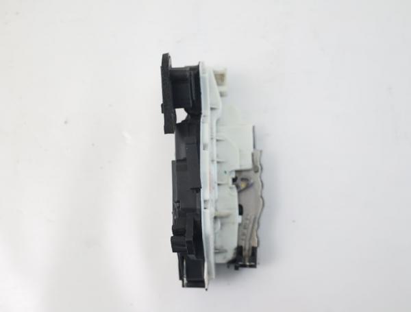 Türschloß vorn links 15A5E183701C VW PASSAT Variant B8