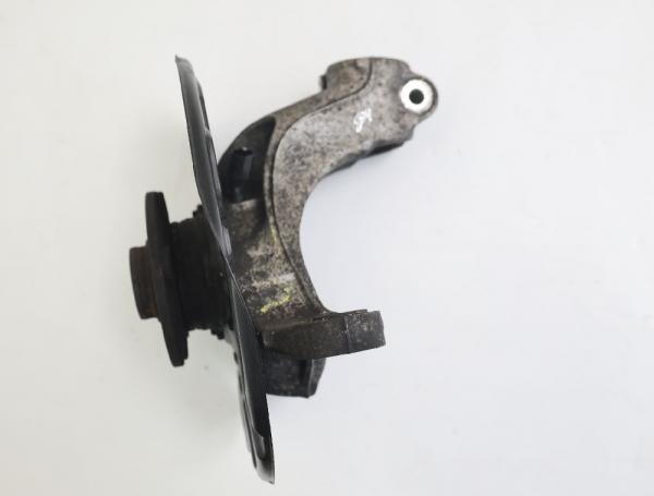 Achsschenkel vorn links 5Q0407253C VW PASSAT Variant B8