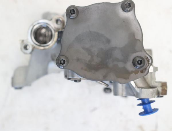 Oelpumpe 04L145208H VW PASSAT Variant B8